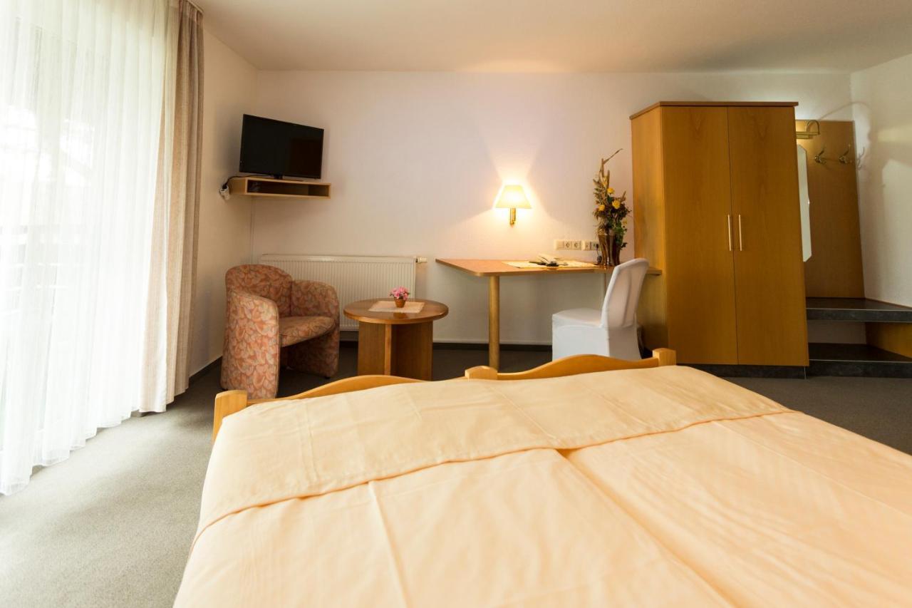 Hotel Und Restaurant Karpfenschaenke Schenkendobern Экстерьер фото