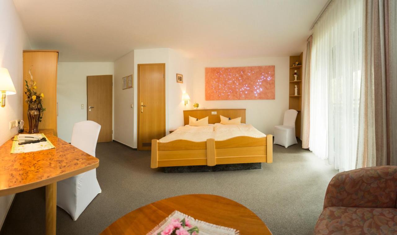 Hotel Und Restaurant Karpfenschaenke Schenkendobern Экстерьер фото