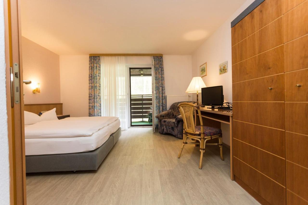Hotel Und Restaurant Karpfenschaenke Schenkendobern Экстерьер фото