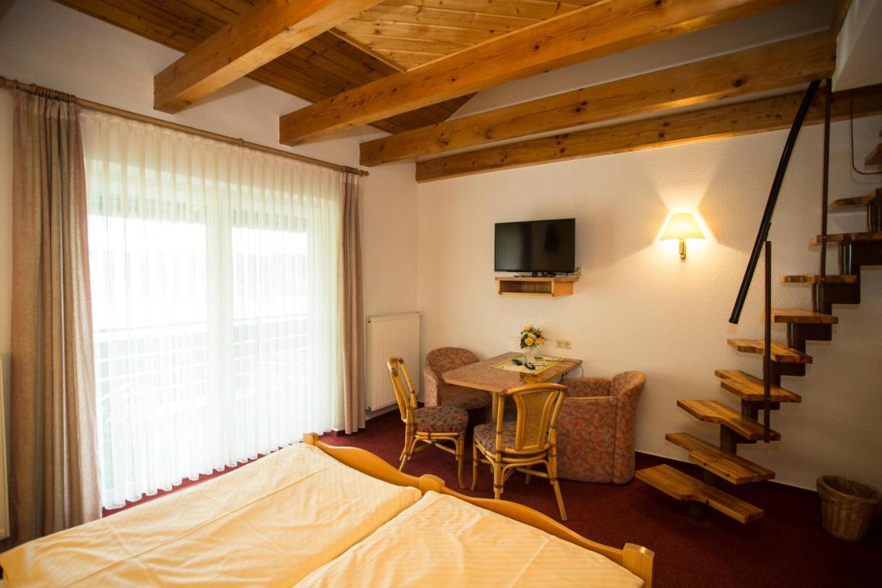 Hotel Und Restaurant Karpfenschaenke Schenkendobern Экстерьер фото