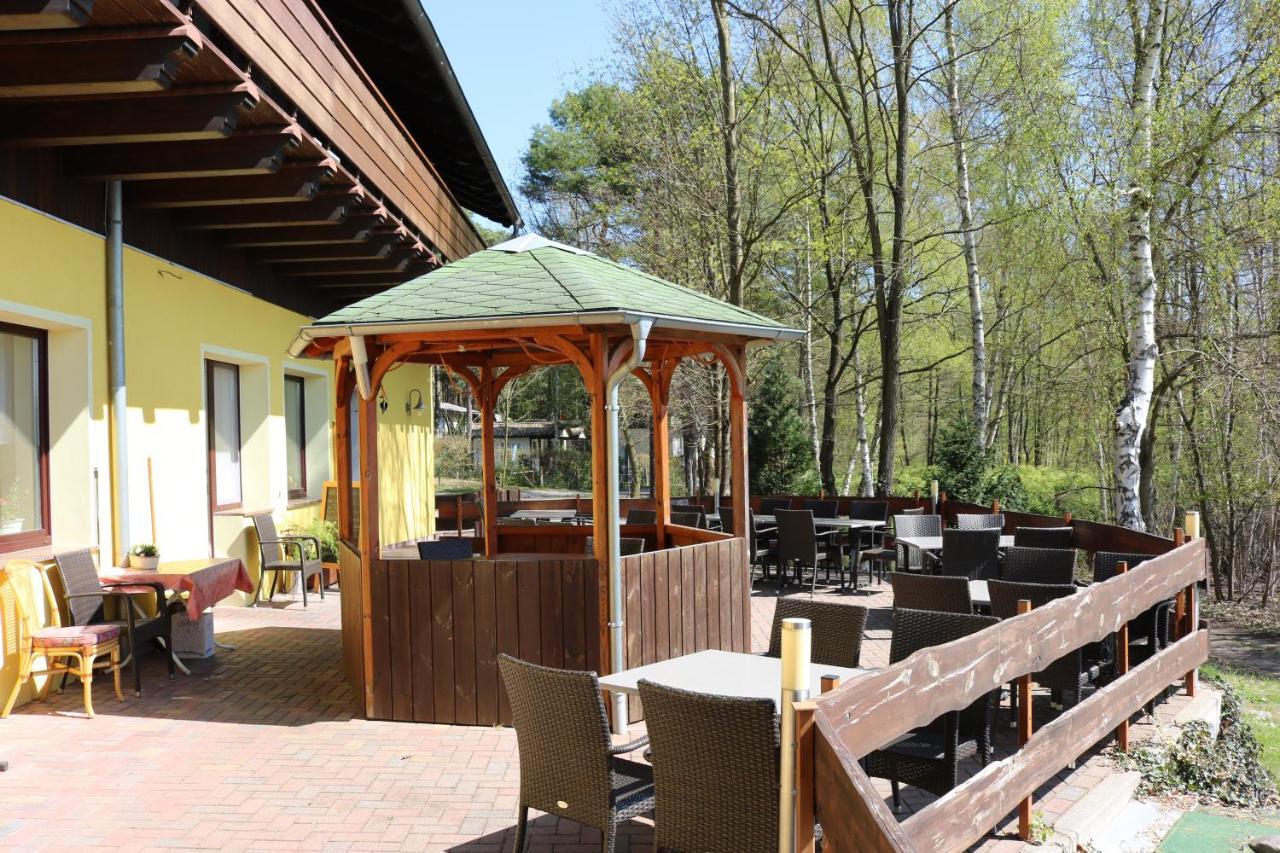 Hotel Und Restaurant Karpfenschaenke Schenkendobern Экстерьер фото